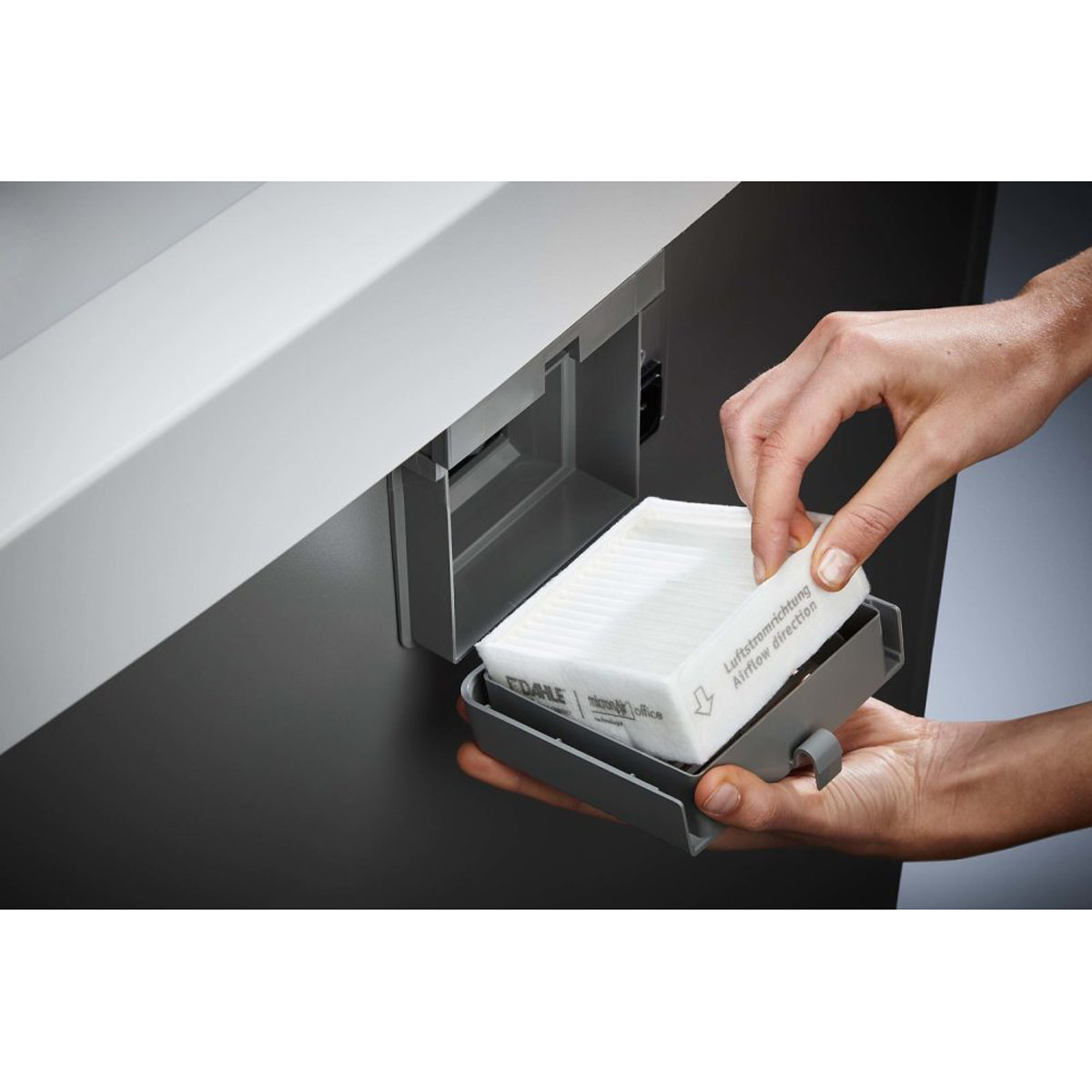Dahle Aktenvernichter 406air, MHP Schnitt 4 x 40 mm, 15-17 Blatt, 60 L 