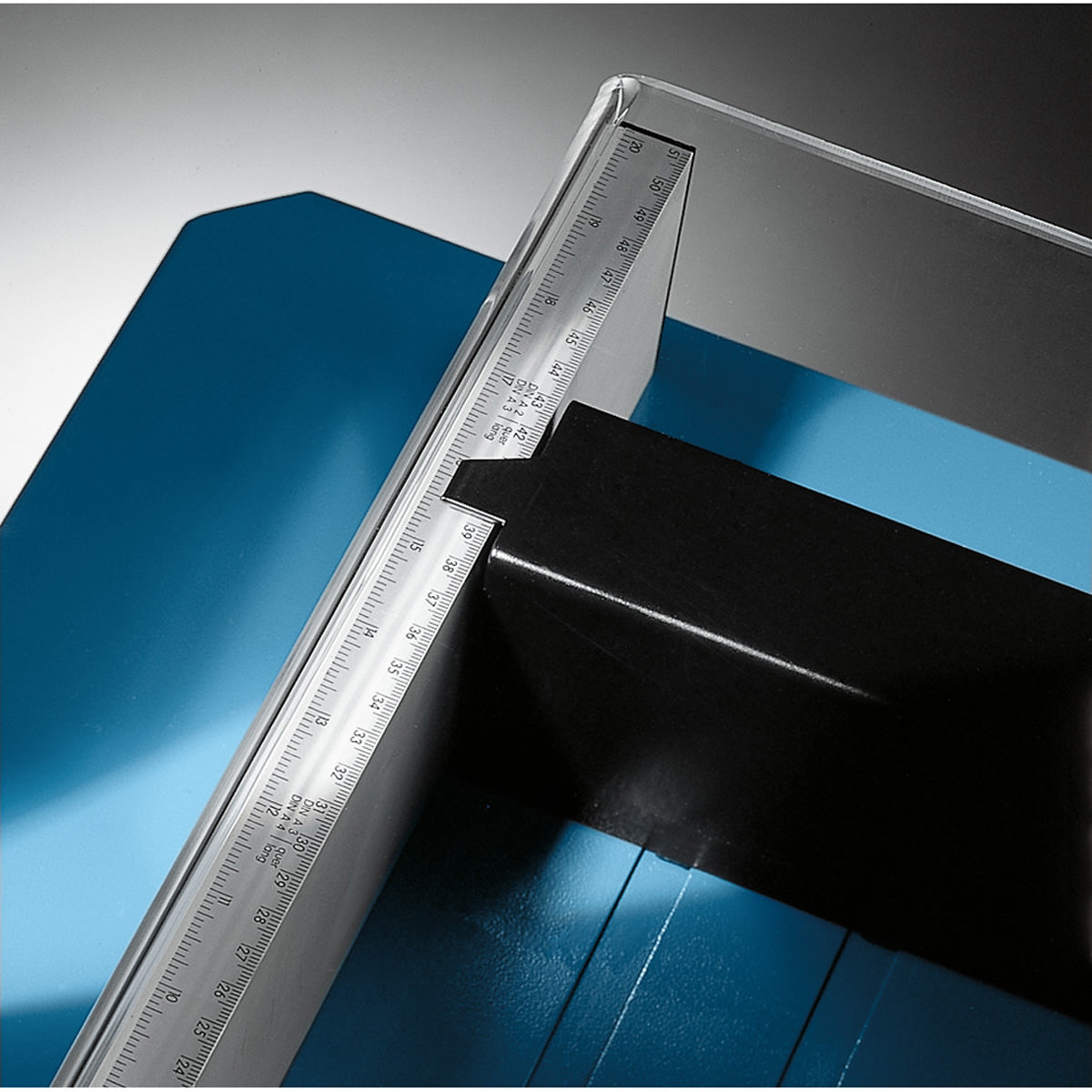 Dahle 848 Stapelschneider, Hebelpresse, A3 (475 mm), 800 Blatt 60 kg, Maße 86 x 72 x 40 cm